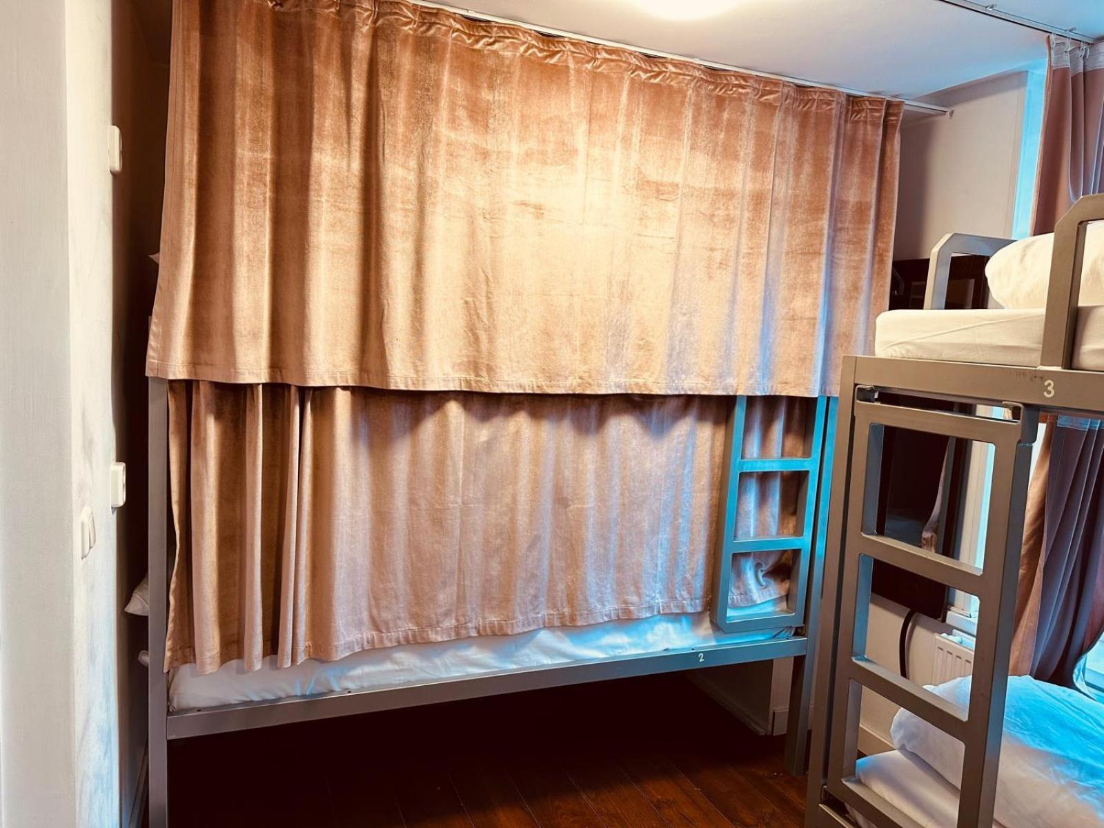 Room Mate Hostel Amsterdam سانداكم المظهر الخارجي الصورة